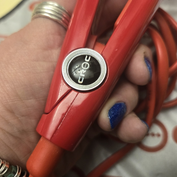 Croc Mini Flat Iron - Picture 2 of 4